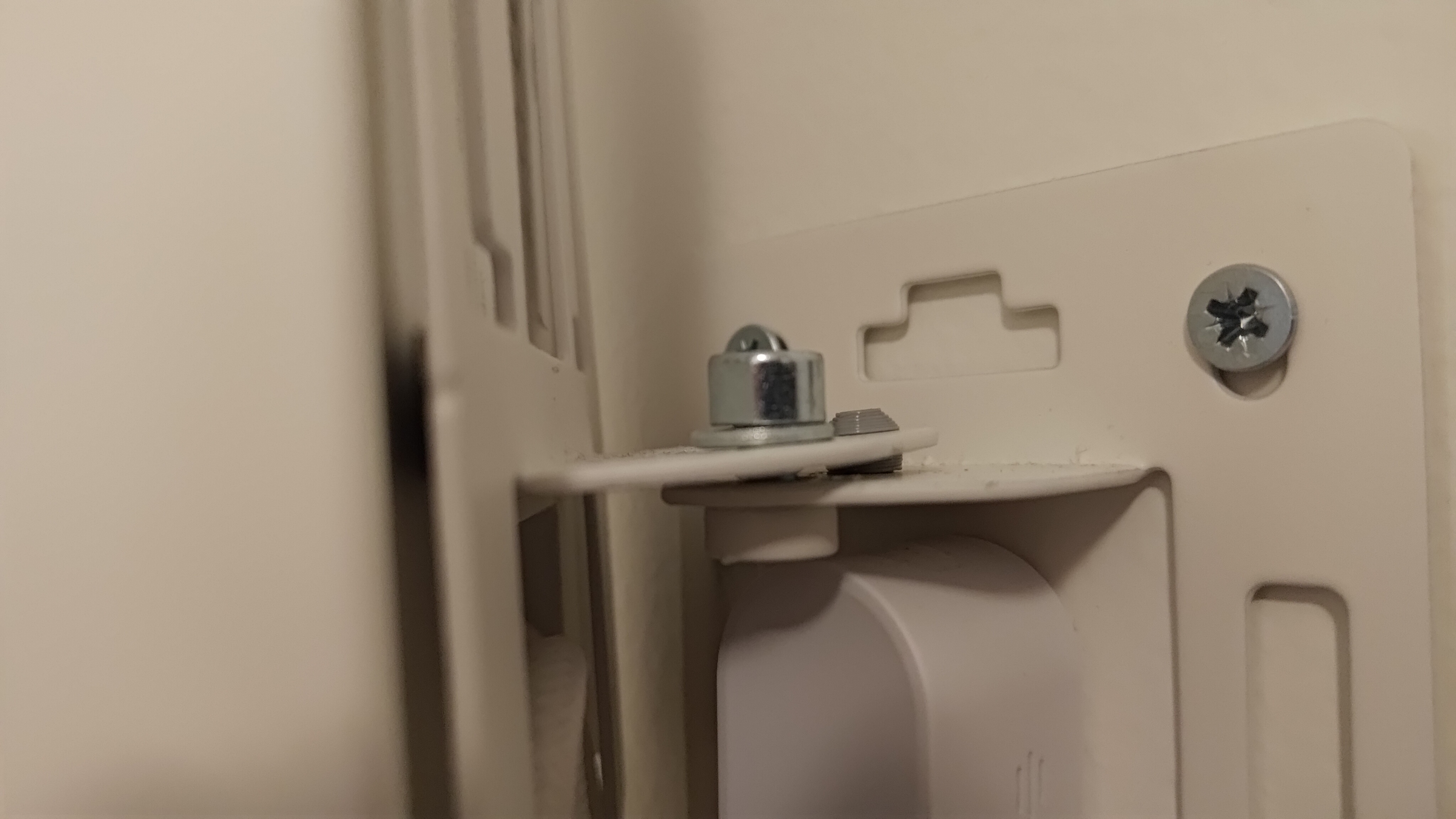 Ikea Symfonisk hinge rivets