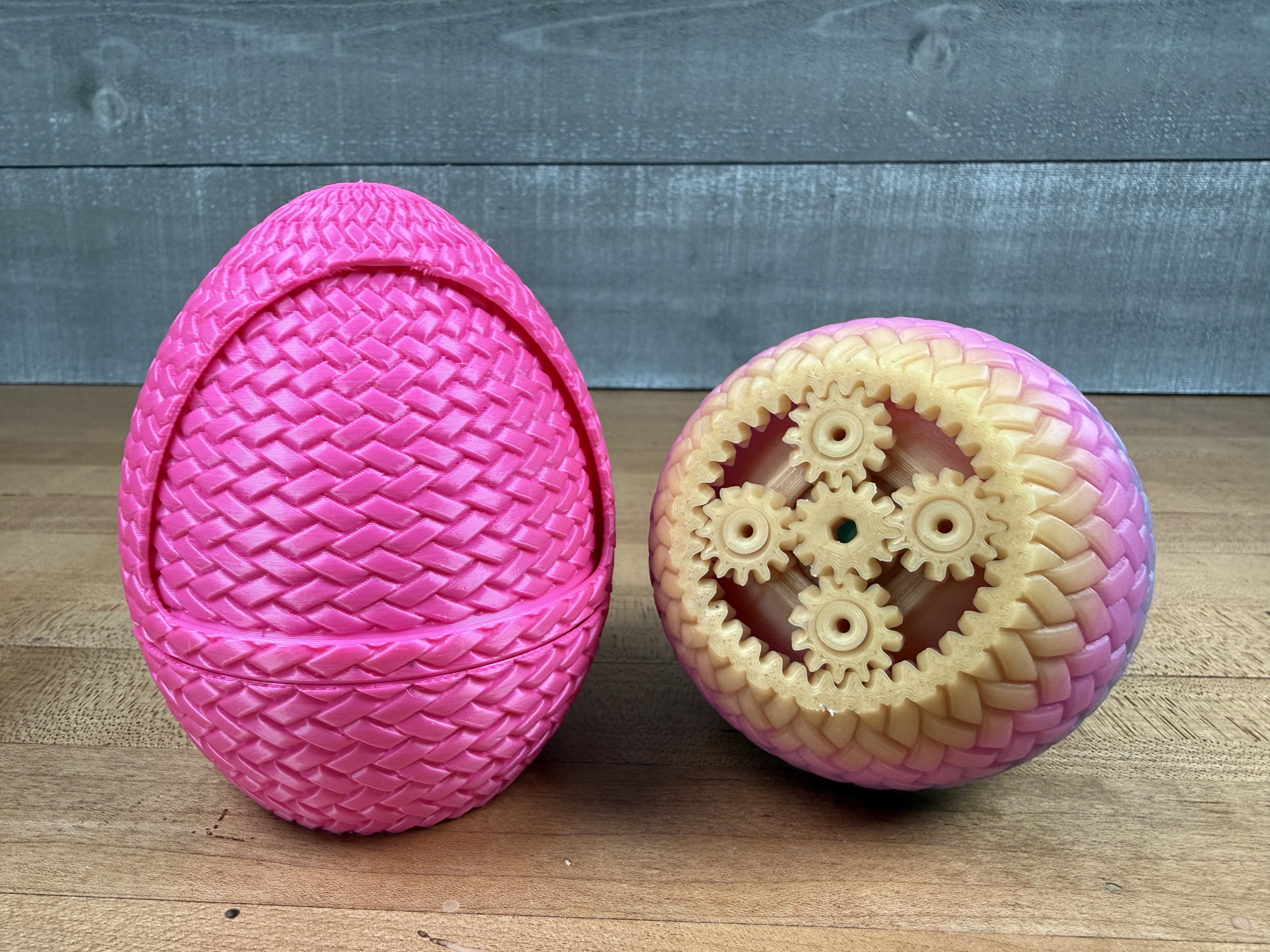 Textured Planetary Egg Container