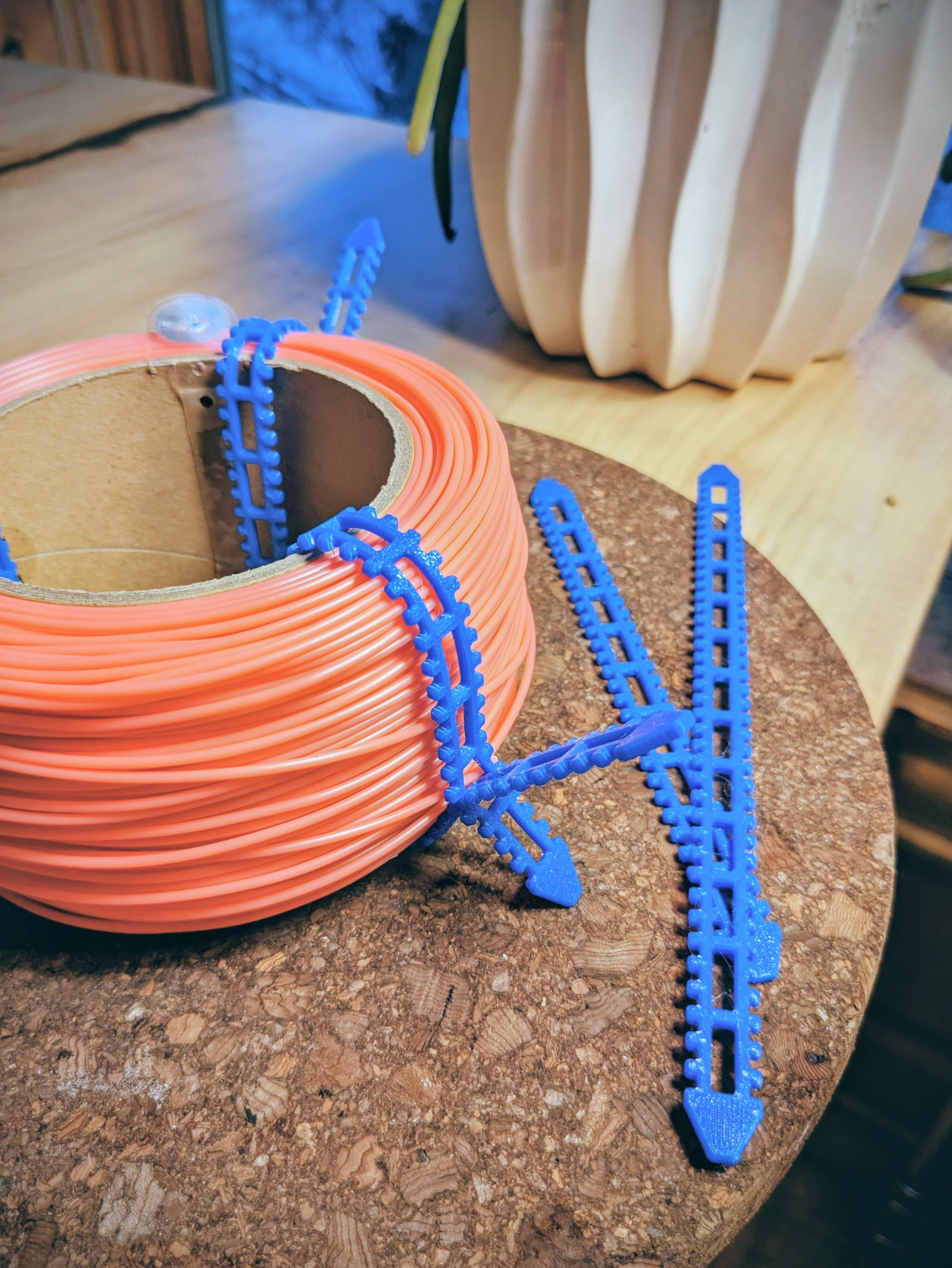 Miniatura 3 do modelo 3D Multiflex Reusable Zip Tie