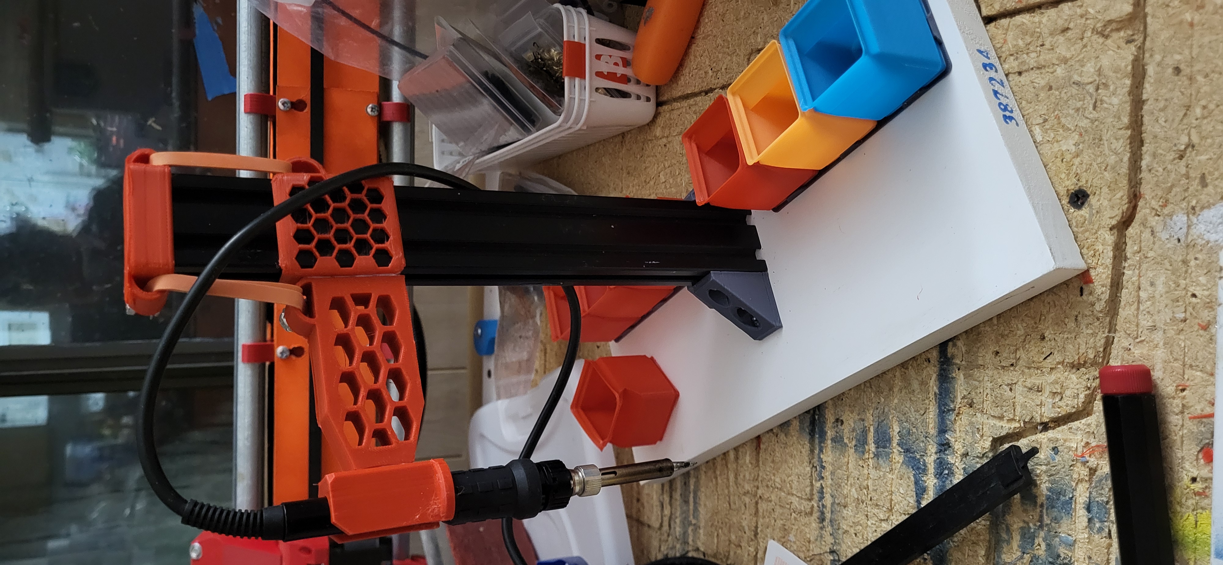 Miniatura 2 do modelo 3D Simple Threaded Insert Press- no parts needed
