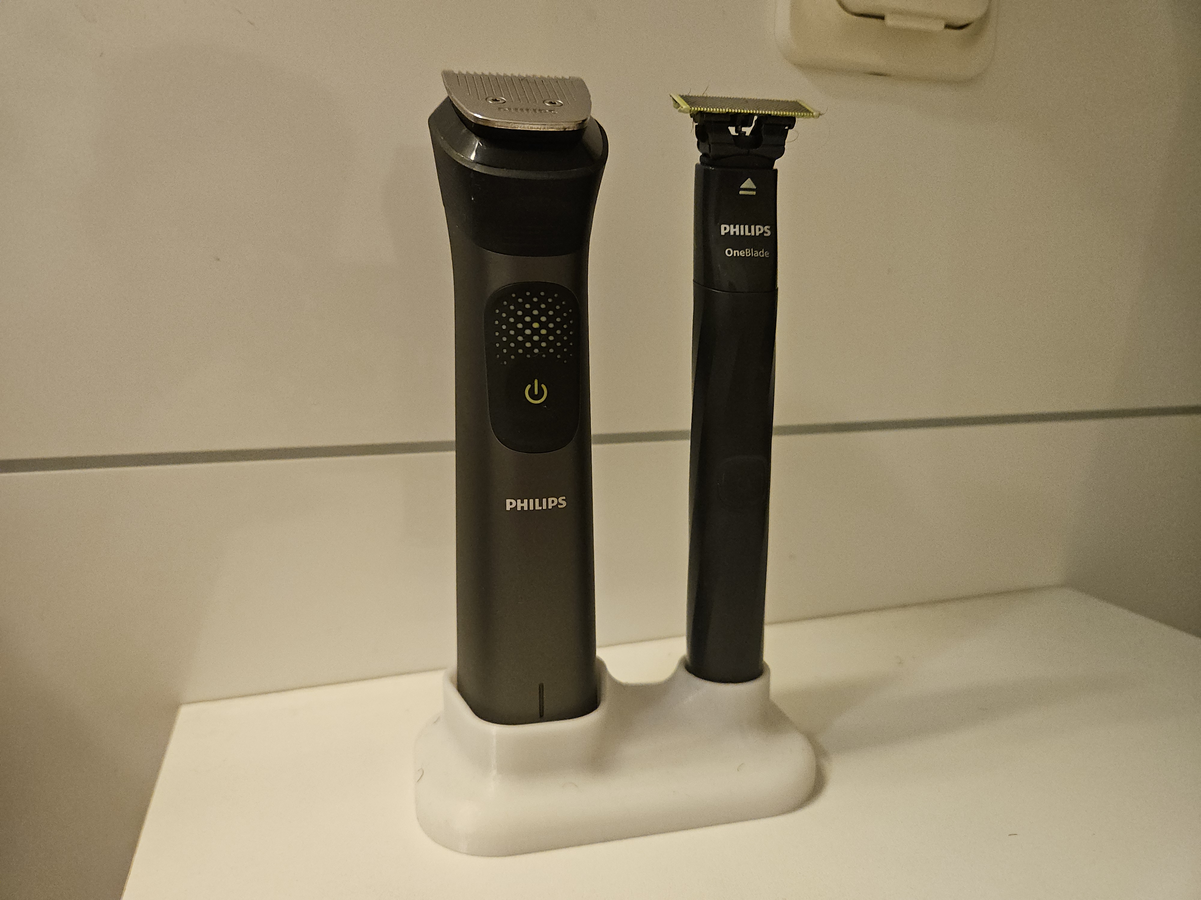 Philips trimmer stand