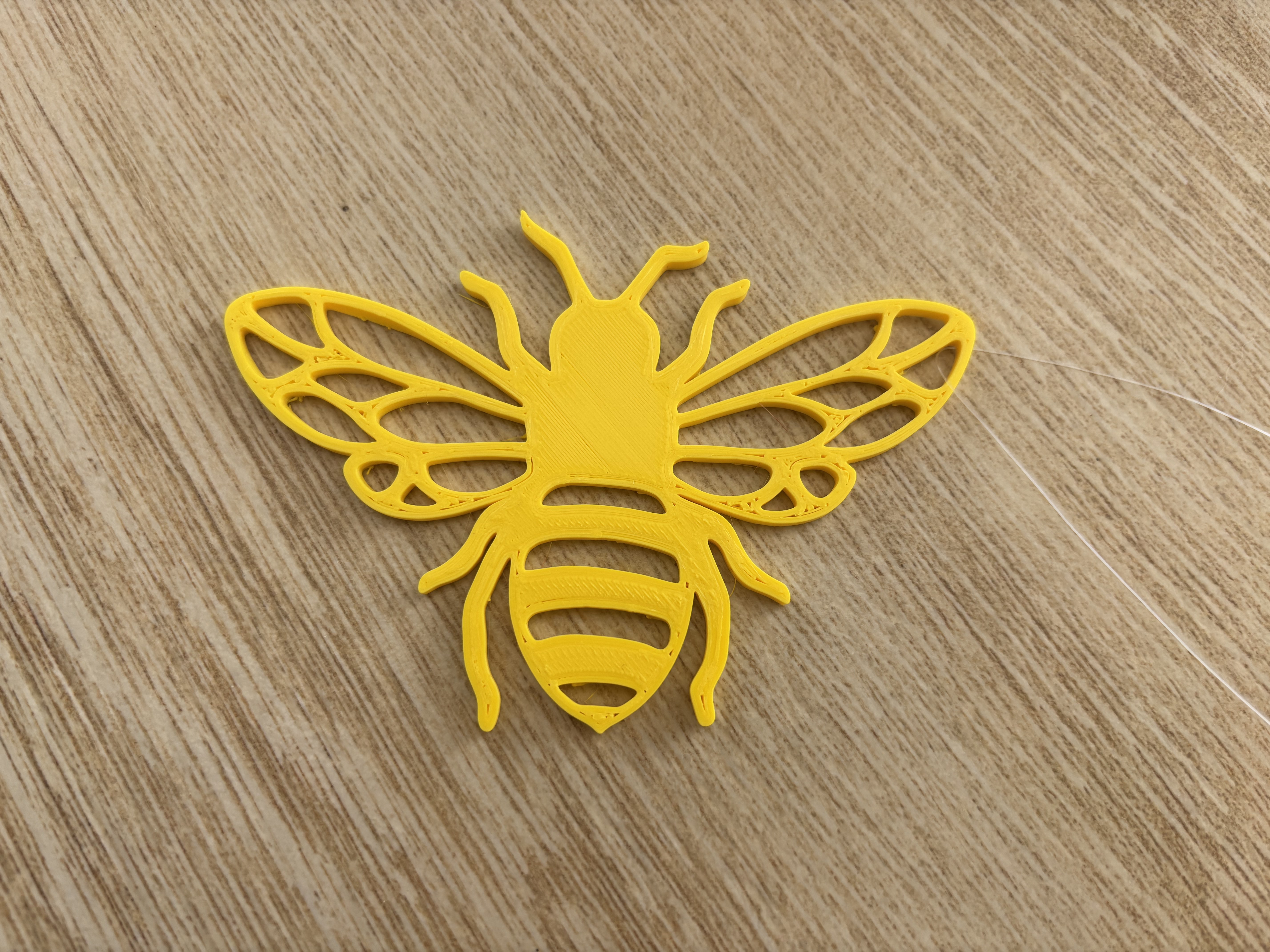 Bee – Hangable Ornament / Wallart Decoration