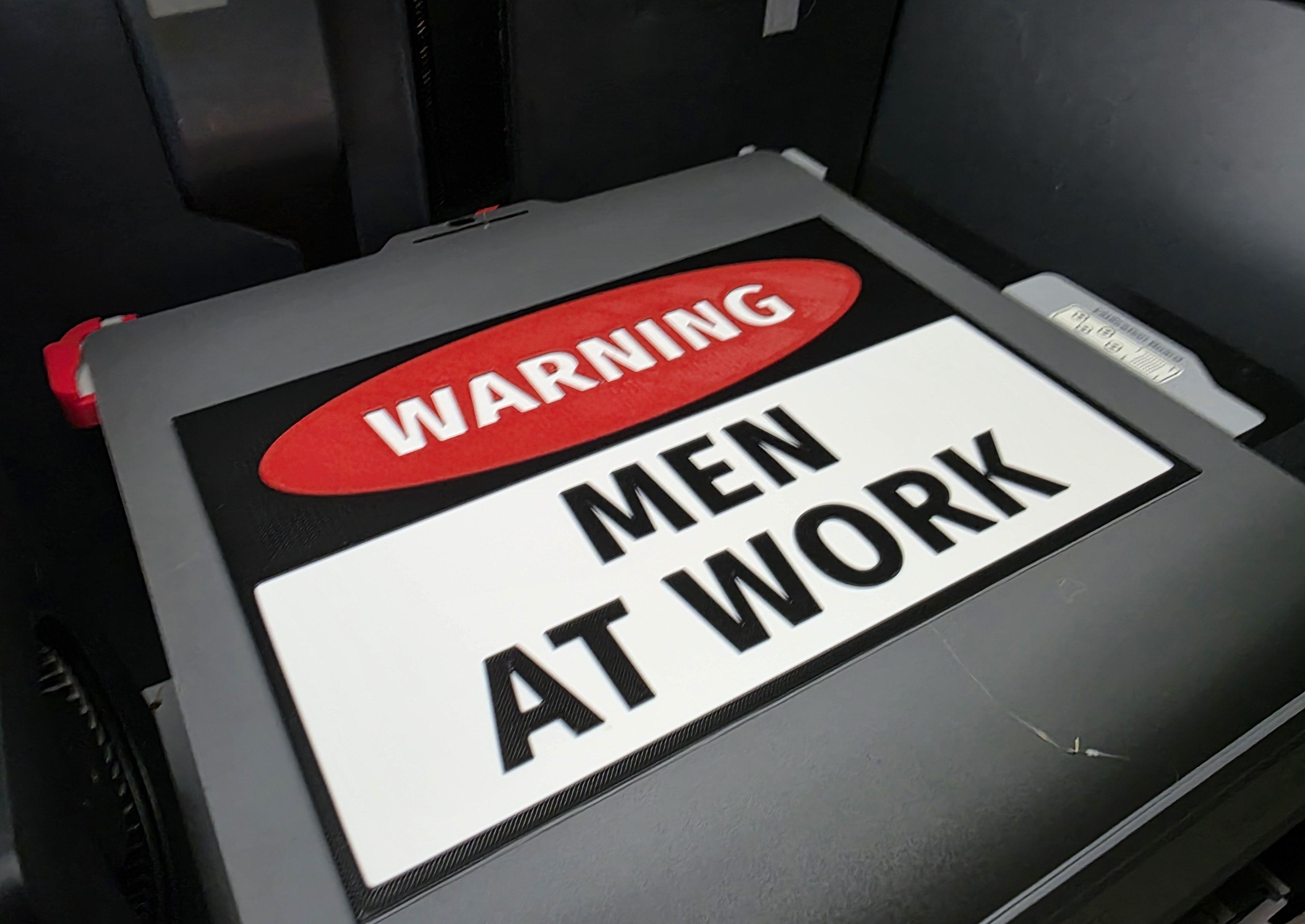 Warning Men at Work Sign 2 color changes — thumbnail 5