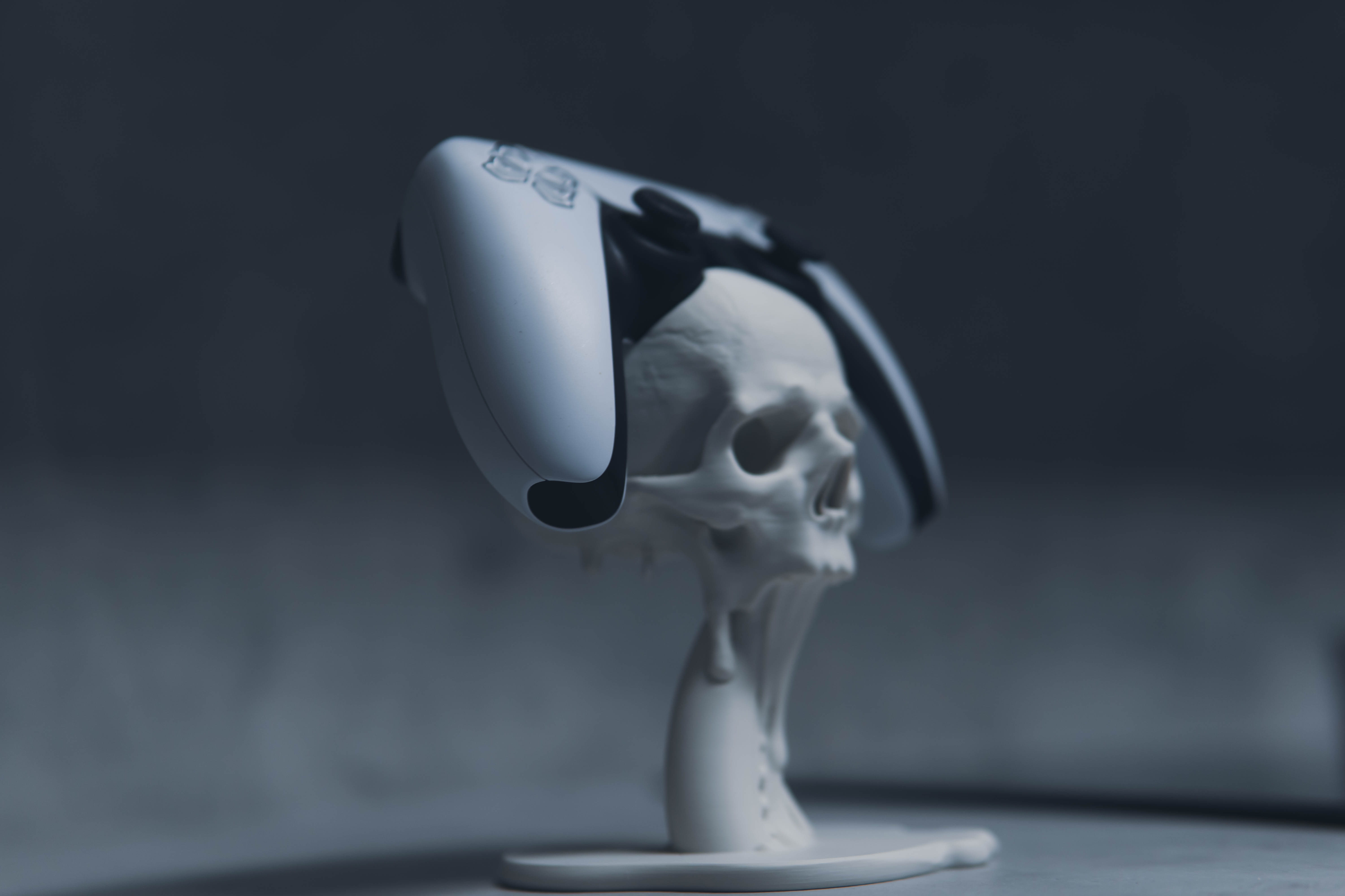 Skull & Tentacle Floating PS5 Controller Holder — miniatura 2
