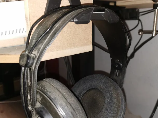 Headphone Mount/Holder/Hook Undertable (screws on top)