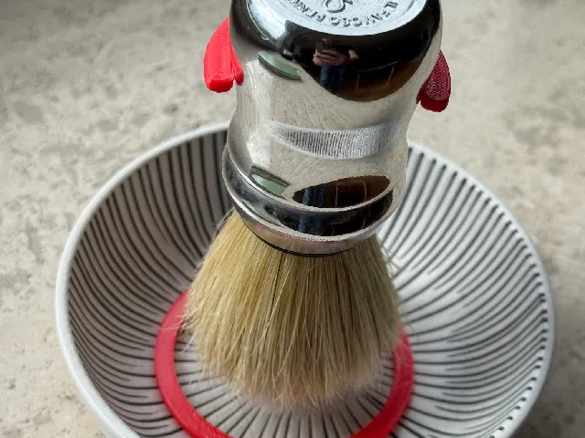 twisted Brush Holder