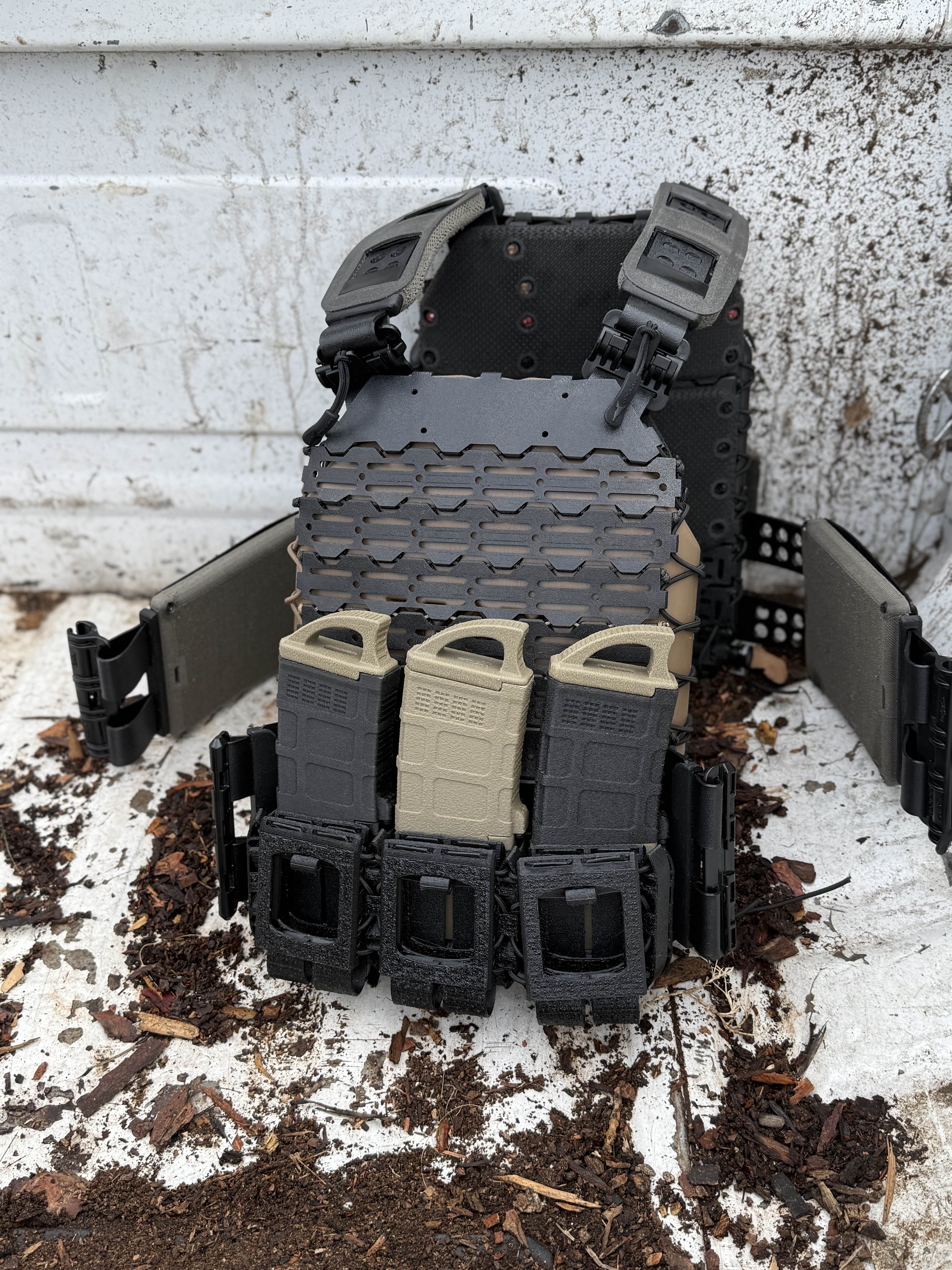 NP-04 // Plate Carrier