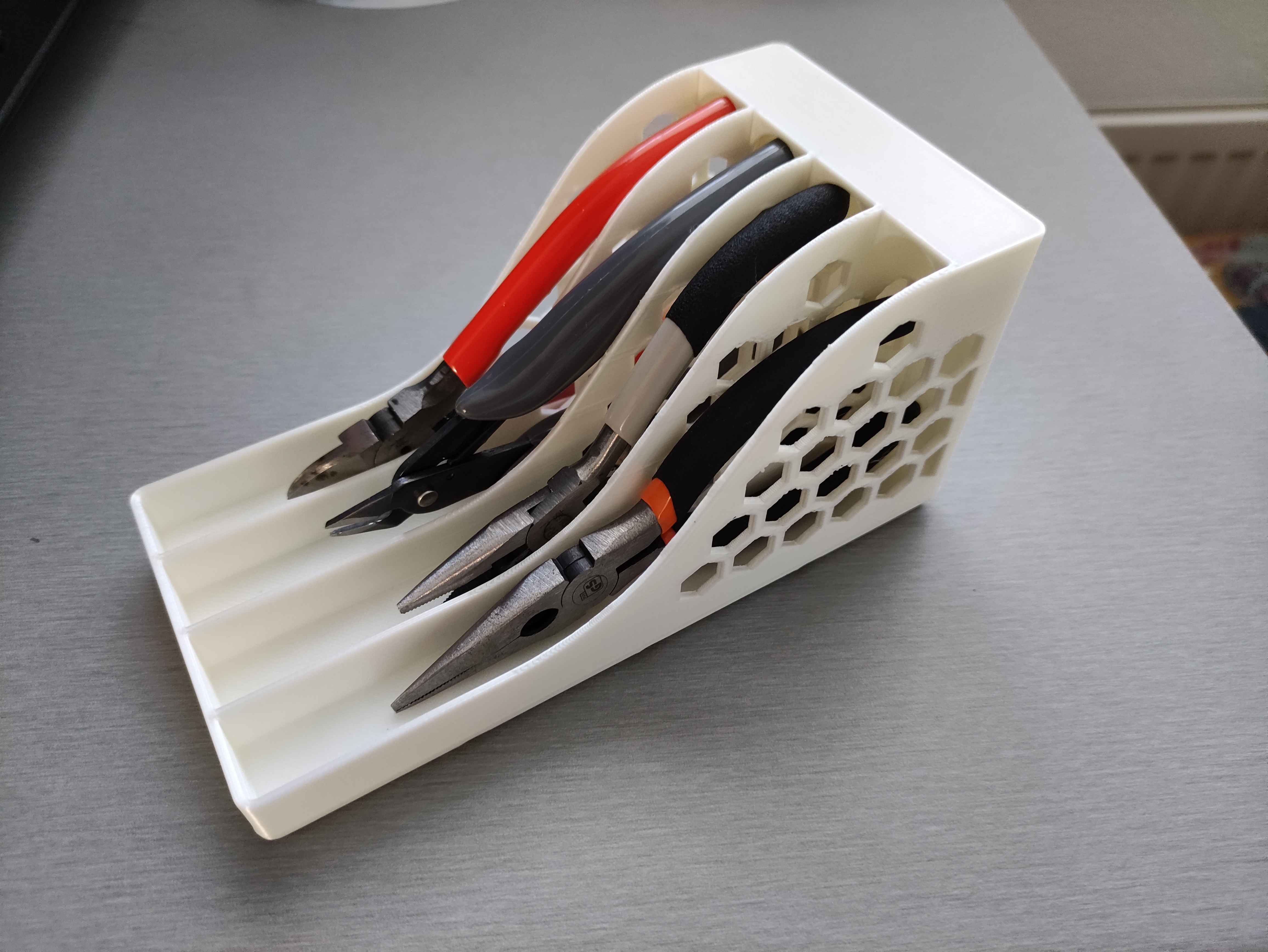 Gridfinity pliers and nippers rack - Smaller Versions (1x4 & 2x4) — miniatura 3