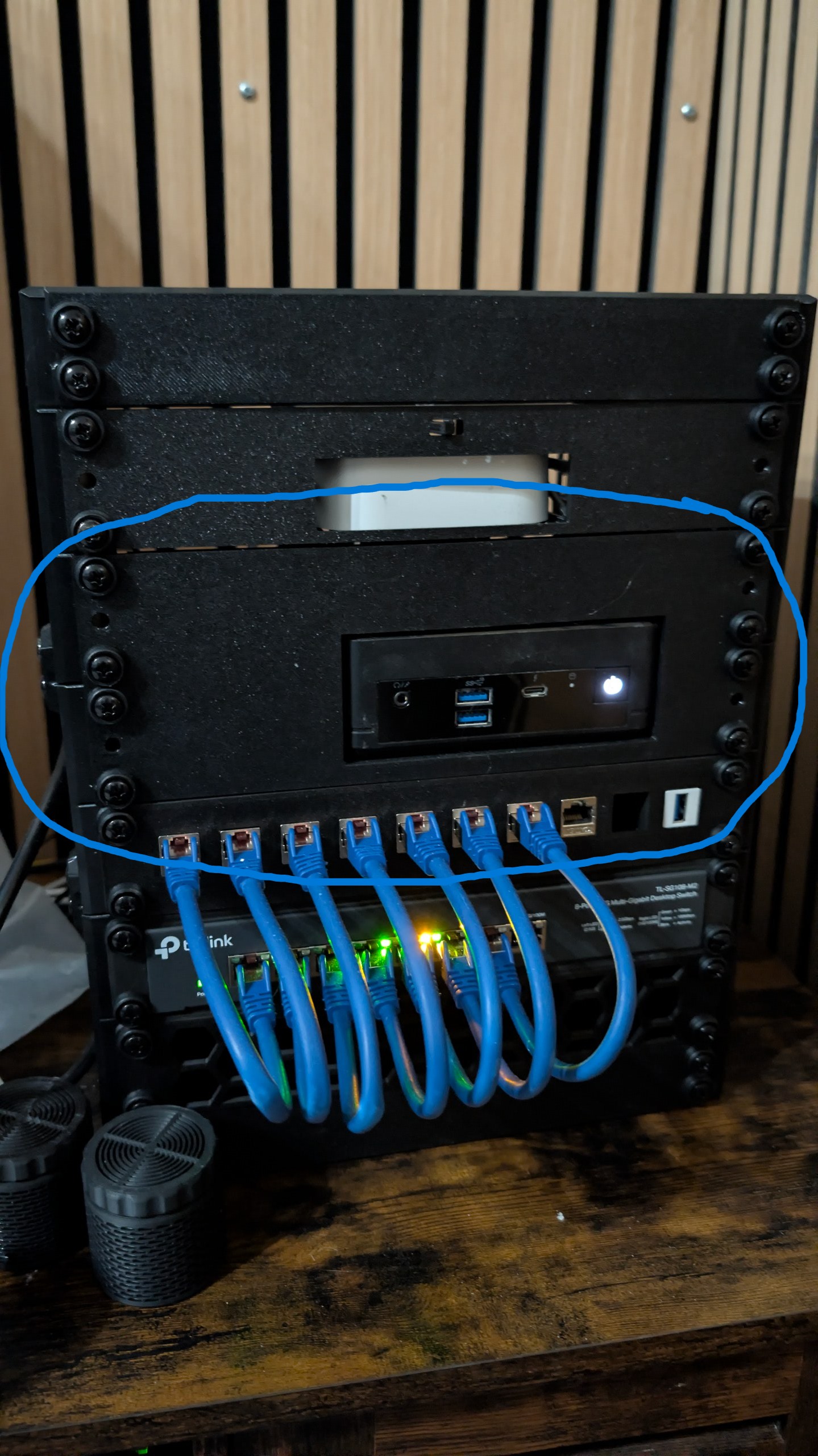 10 Inch Rack for MSI Cubi 5