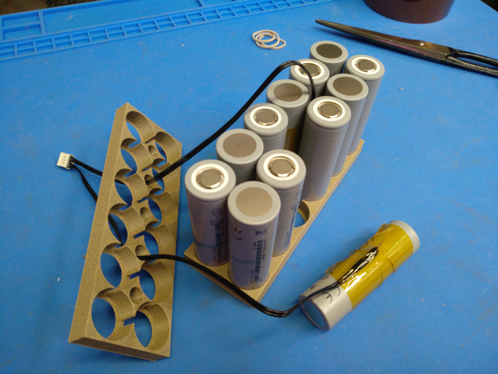 12S 21700 Pack Holder