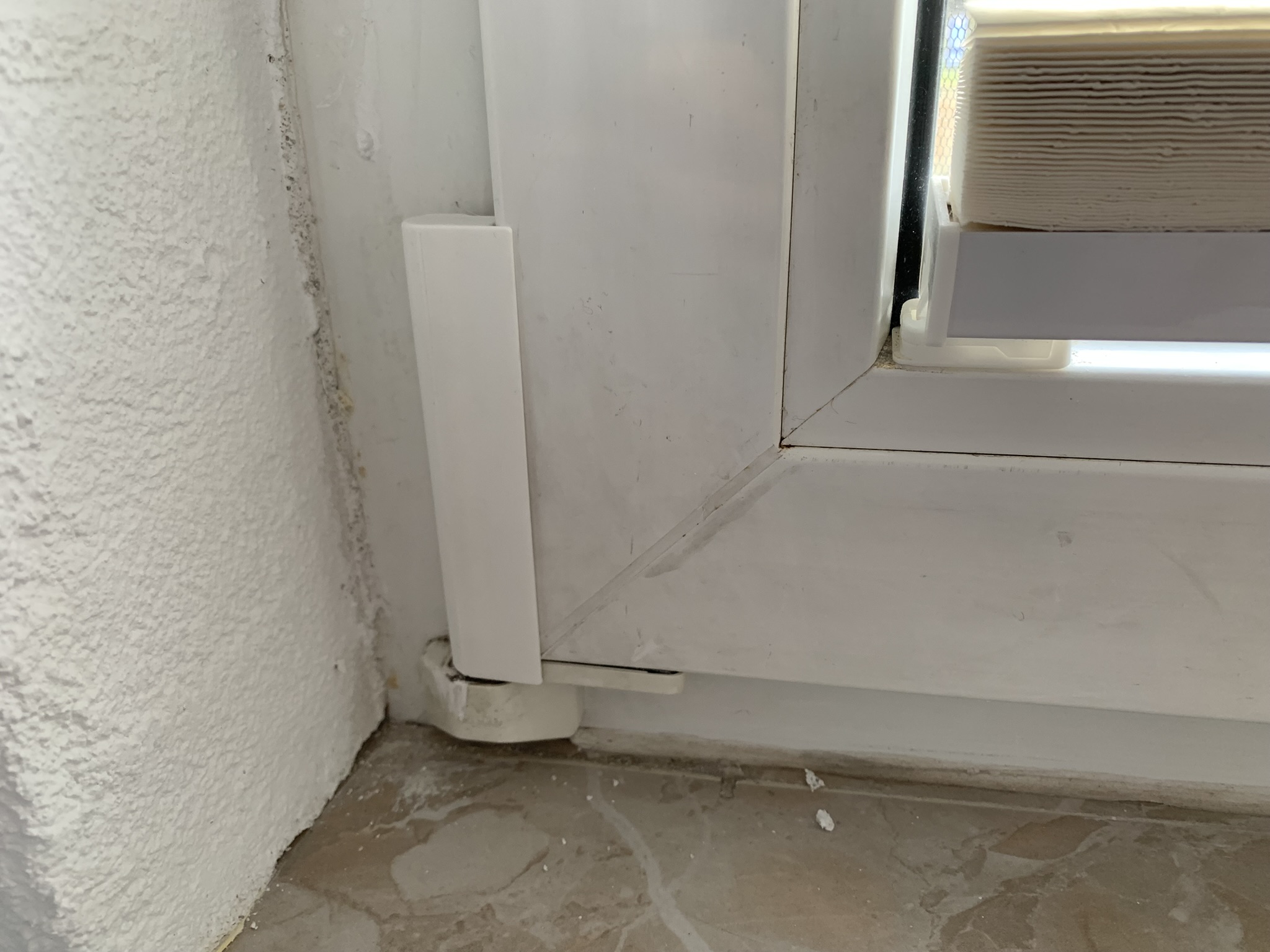 WERU Fenster Scharnierabdeckung unten / window hinge cover bottom