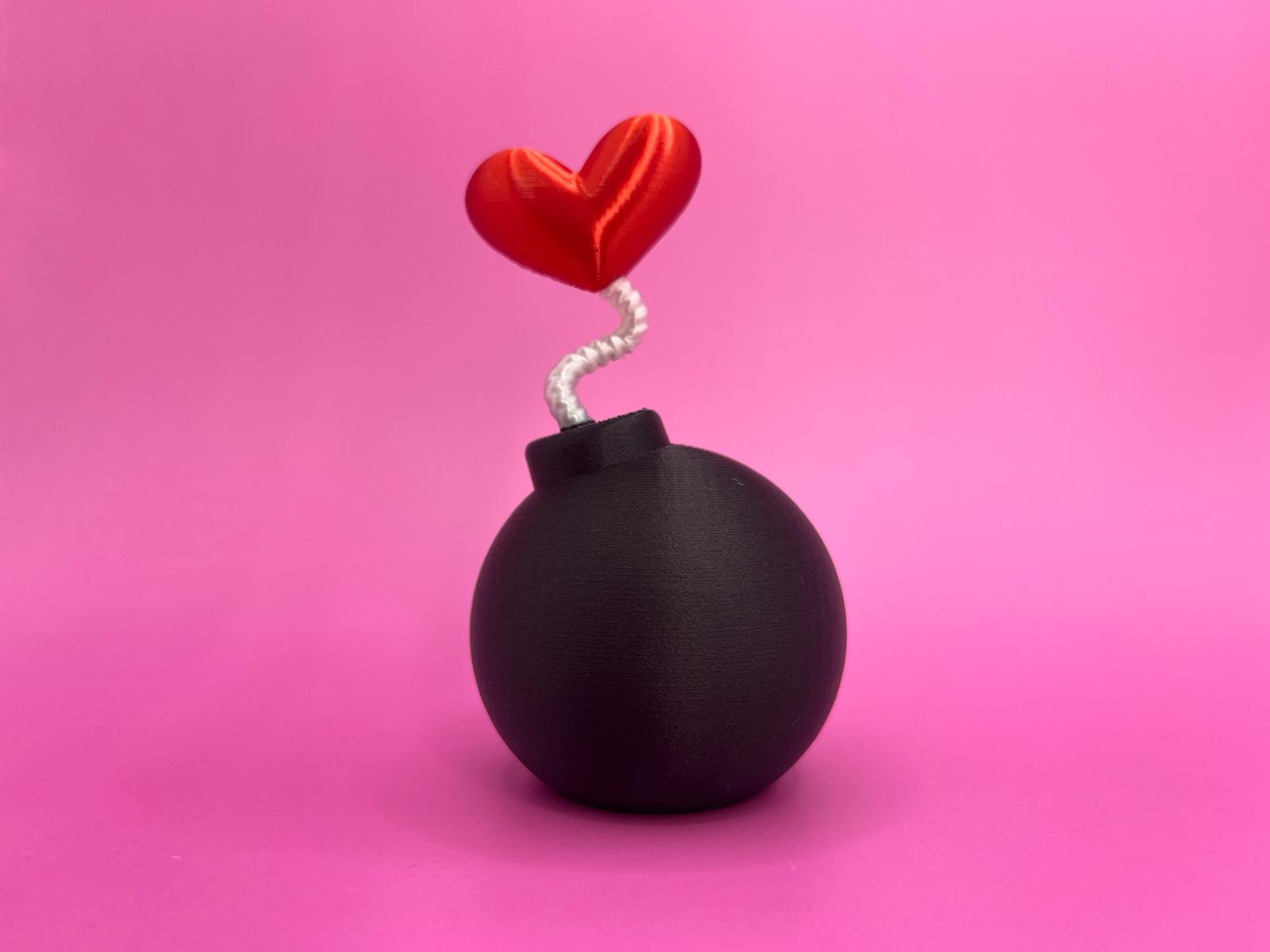 Explosive love decor — miniatura 3