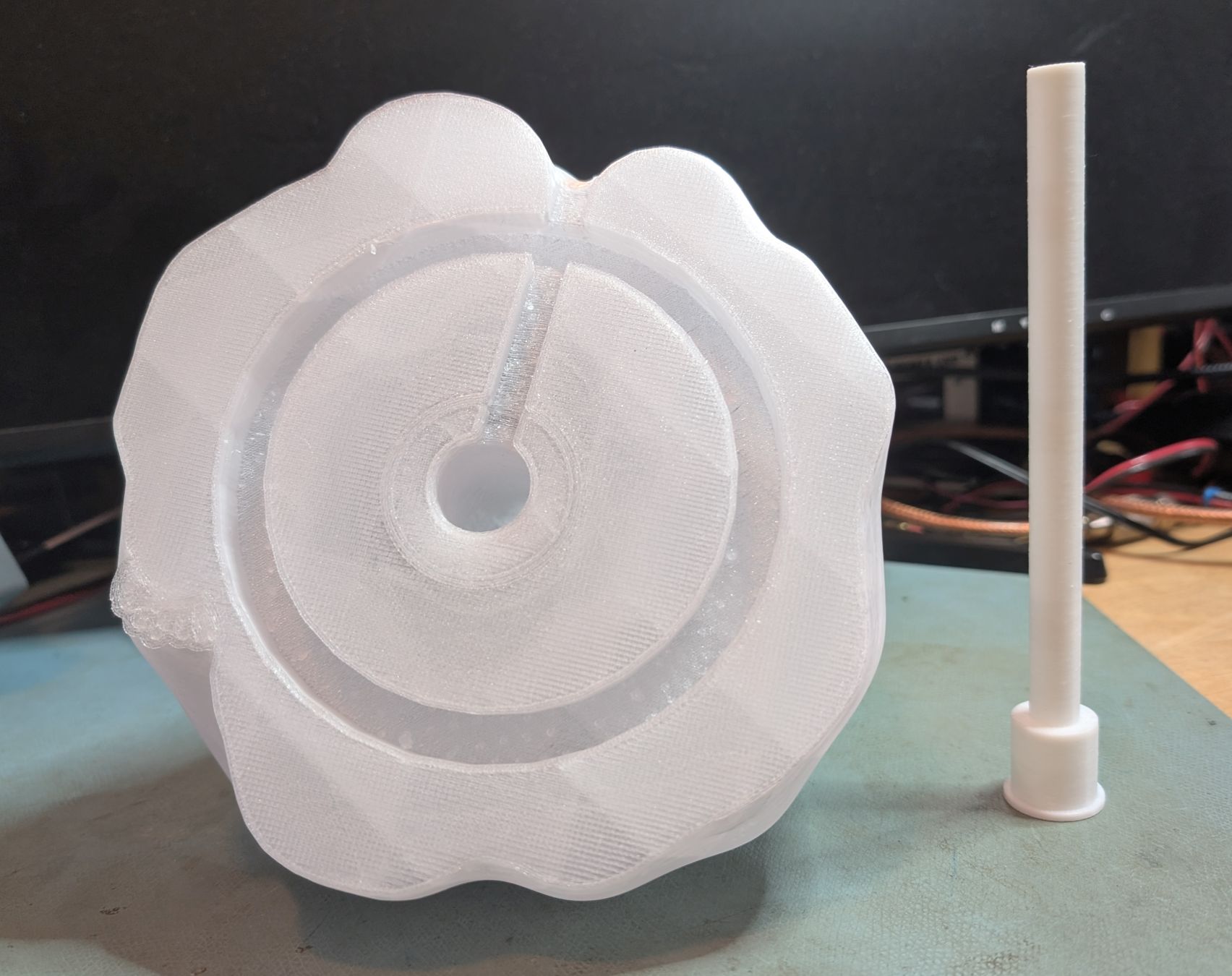 Miniatura 2 do modelo 3D Rocket Lamp