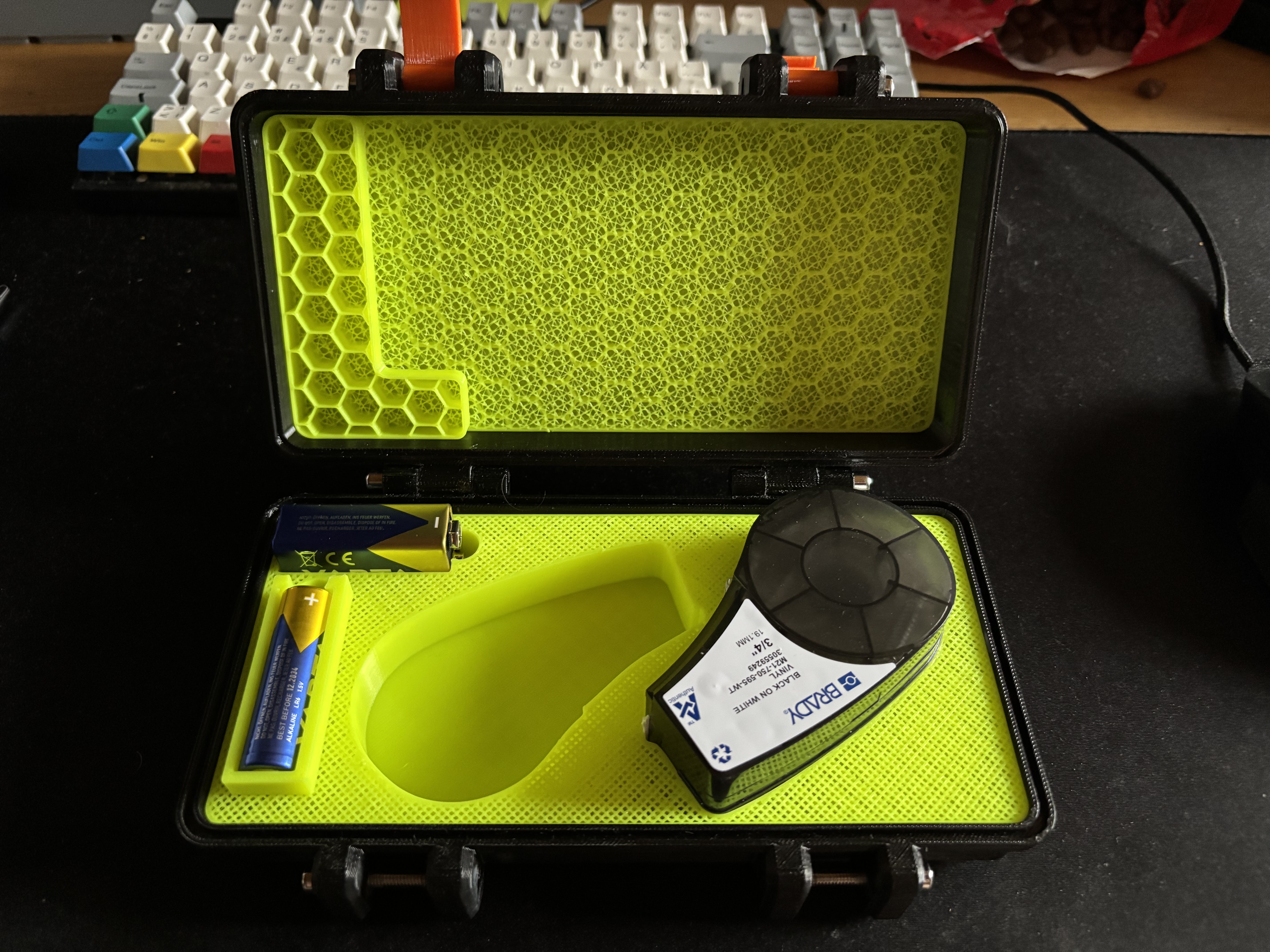 Insert for Brady cartidges