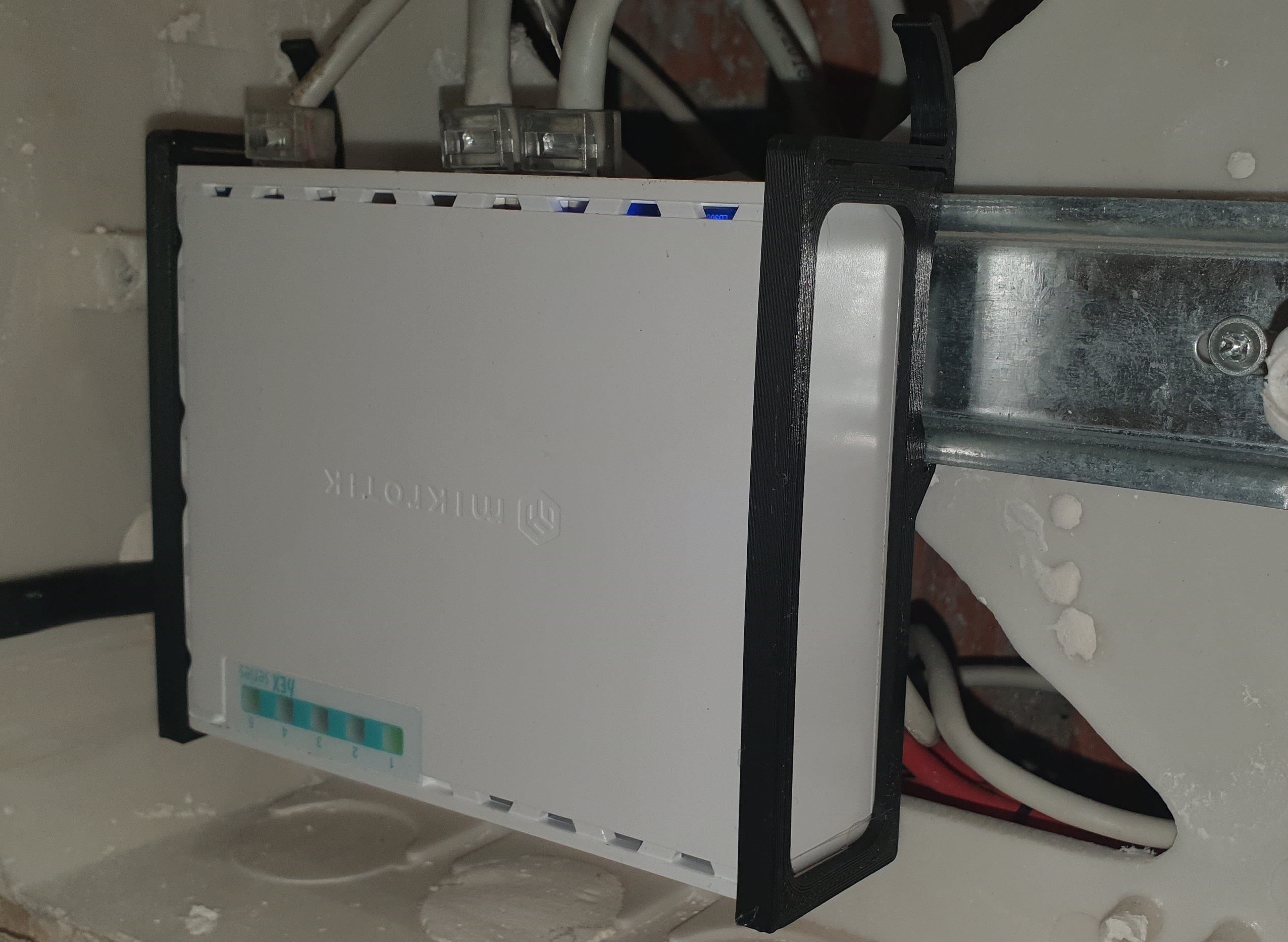MikroTik hEX DIN Rail Mount Brackets v2