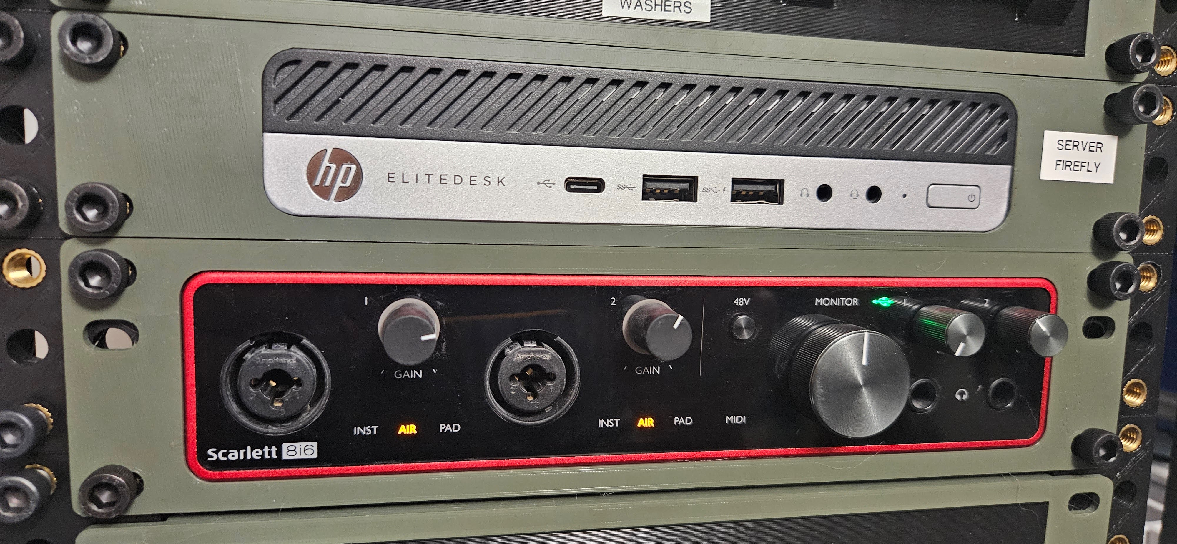 Focusrite Scarlett 8i6 1.25u 10 inch rack mount