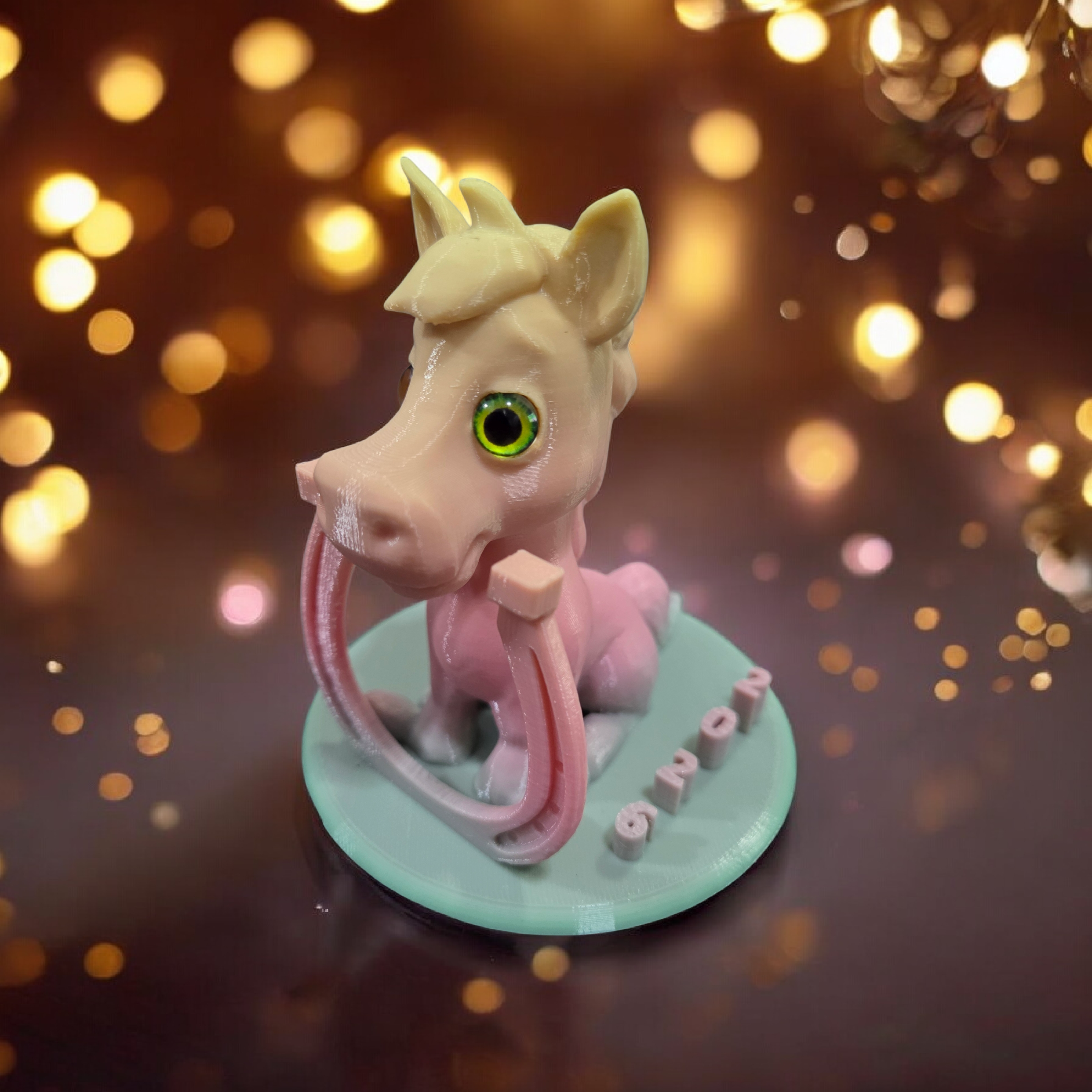 2026 Horse - 8mm glass eye compatible