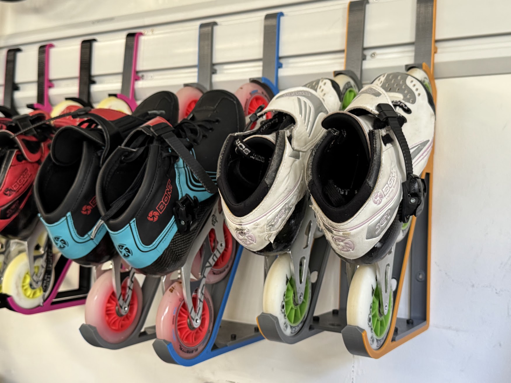 Modular Wall Hanger for Inline Speed Skates & Rollerblades (GearTrack-Compatible)