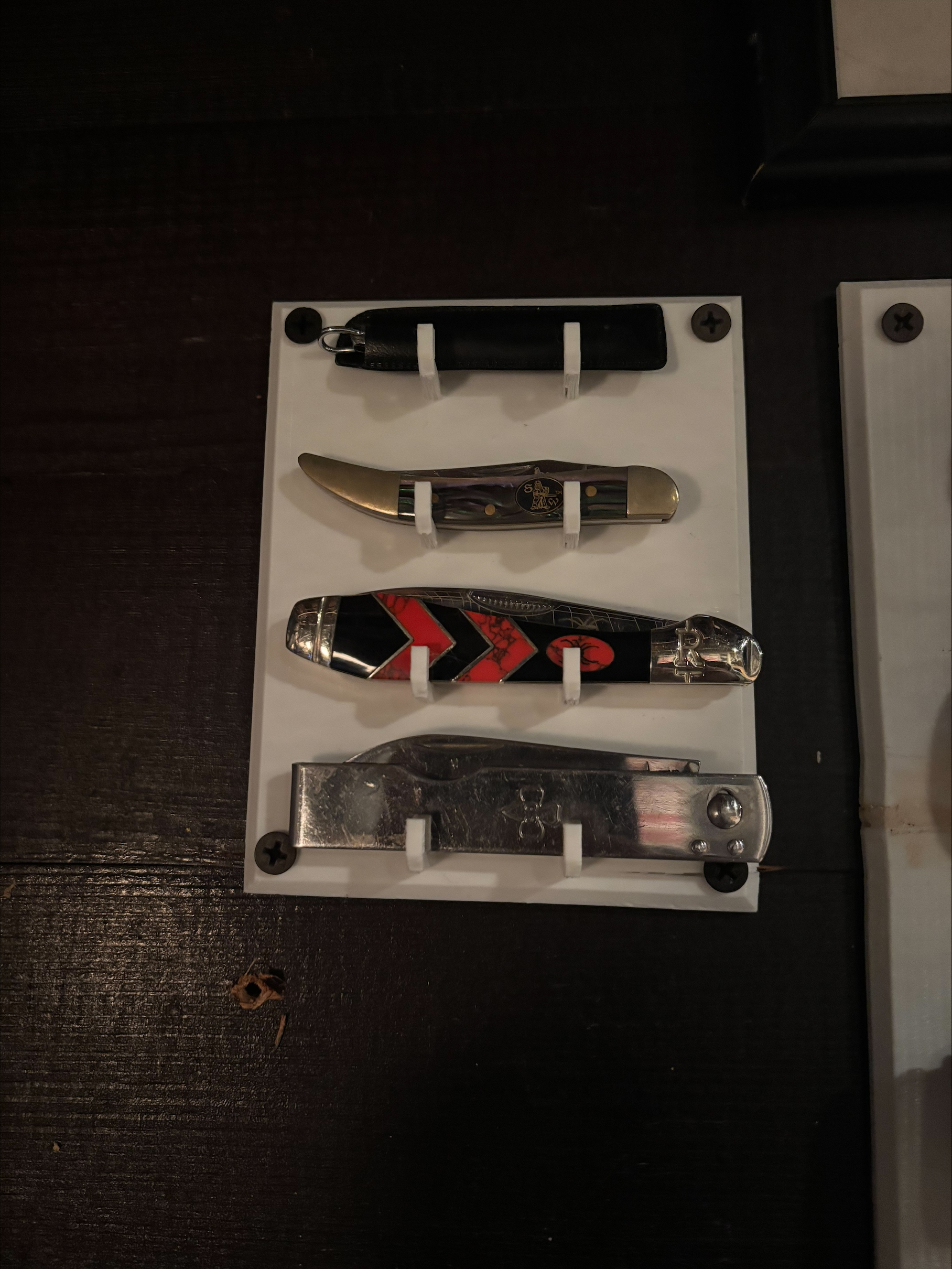 Pocket Knife Wall Mount