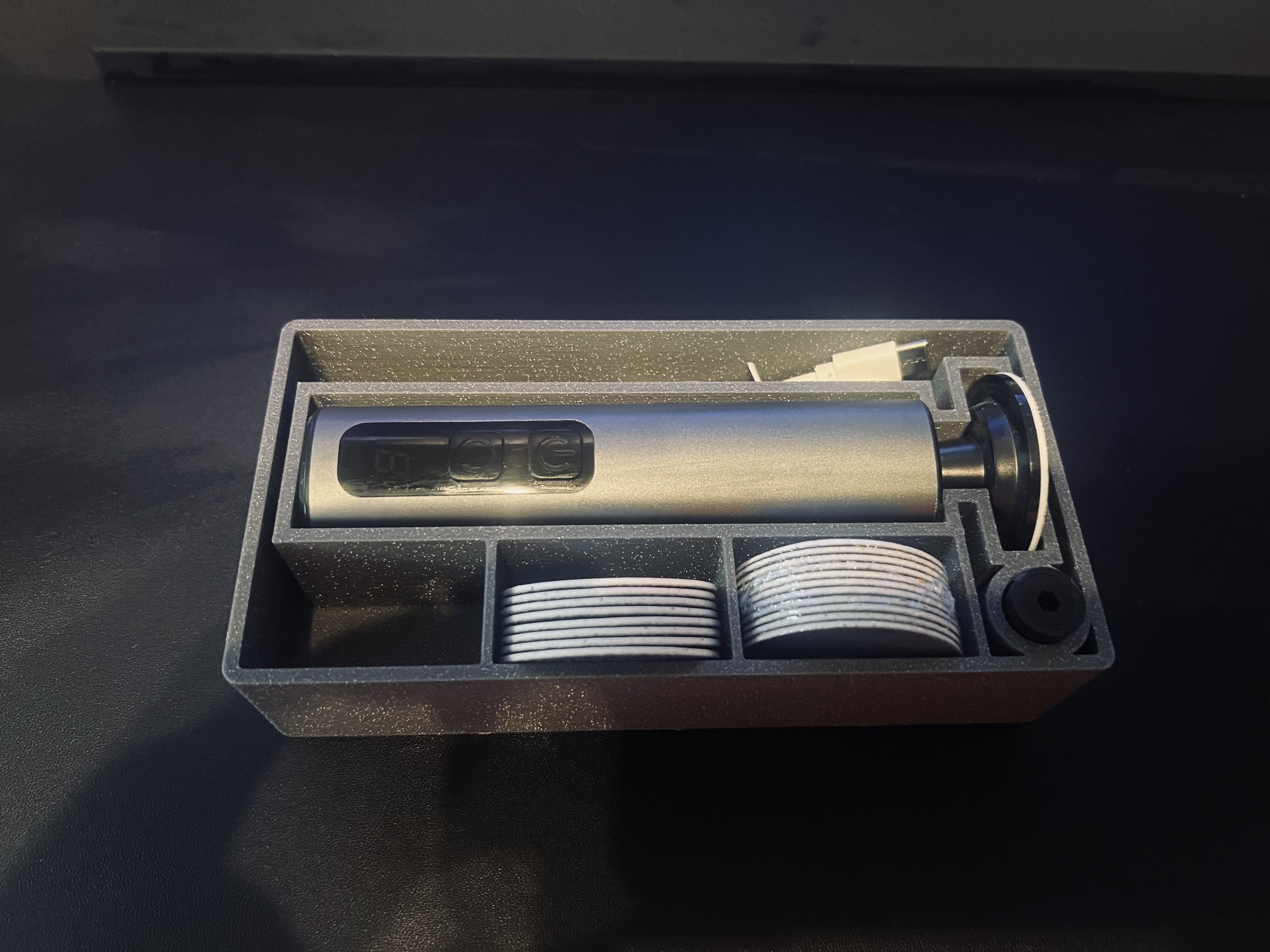 Gridfinity Holder for Electric Foot Callus Remover (2x4)