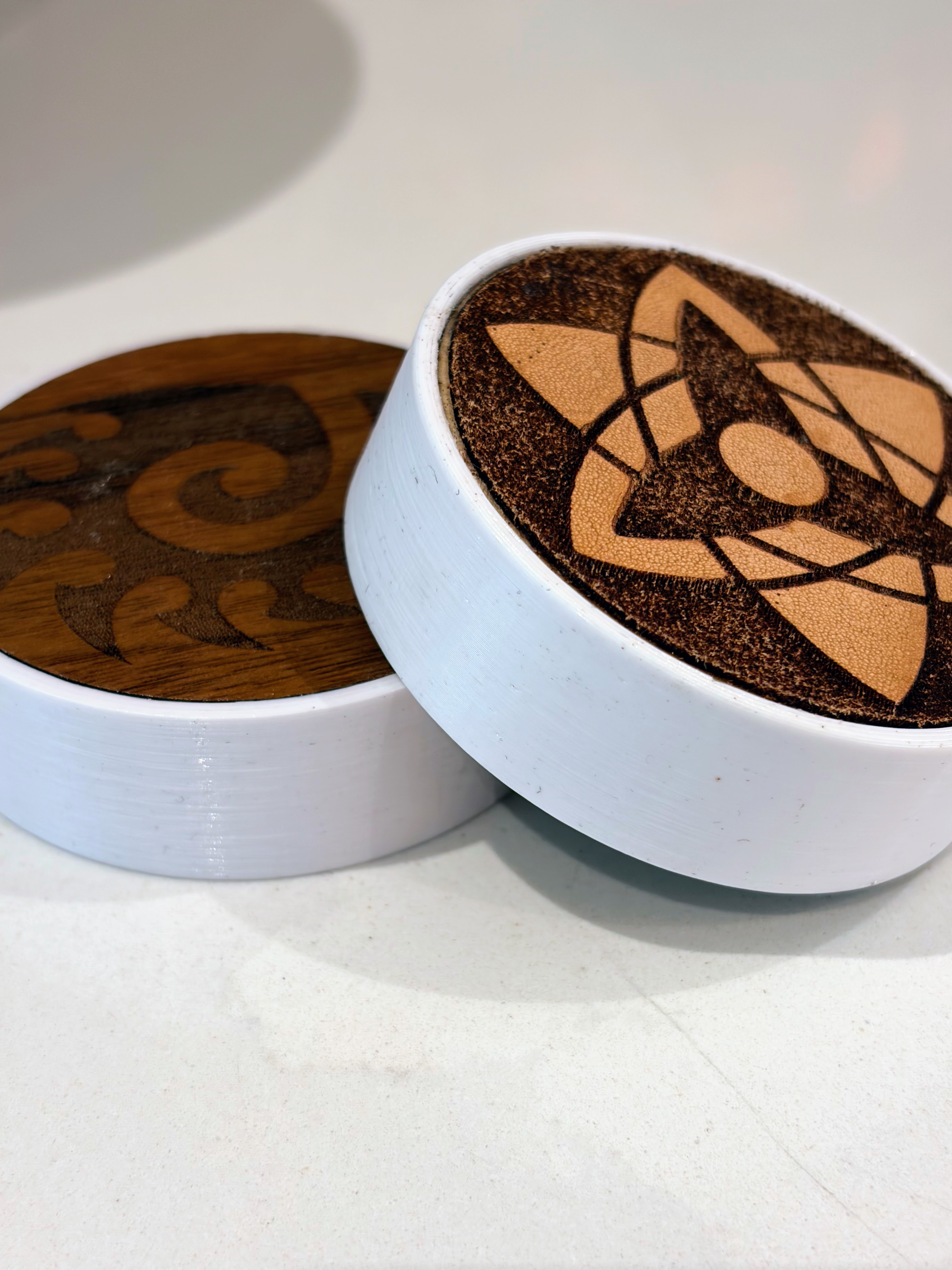 Can lids that snap fit to a wide range of soda cans, energy drinks and so on