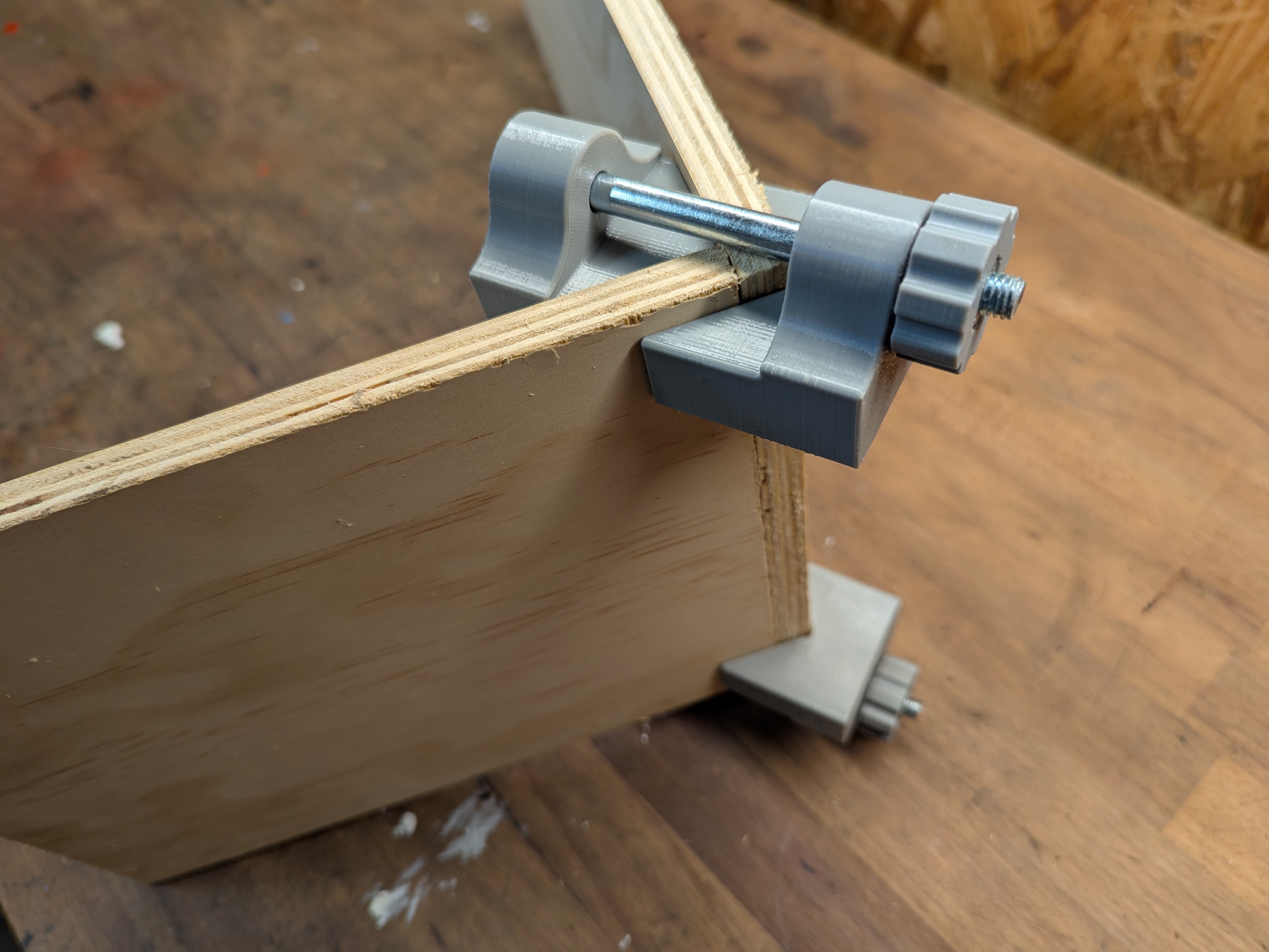 Corner Clamp 90deg 5-15mm