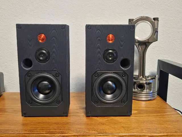 Mini Tower Speakers (90's JBL Style)