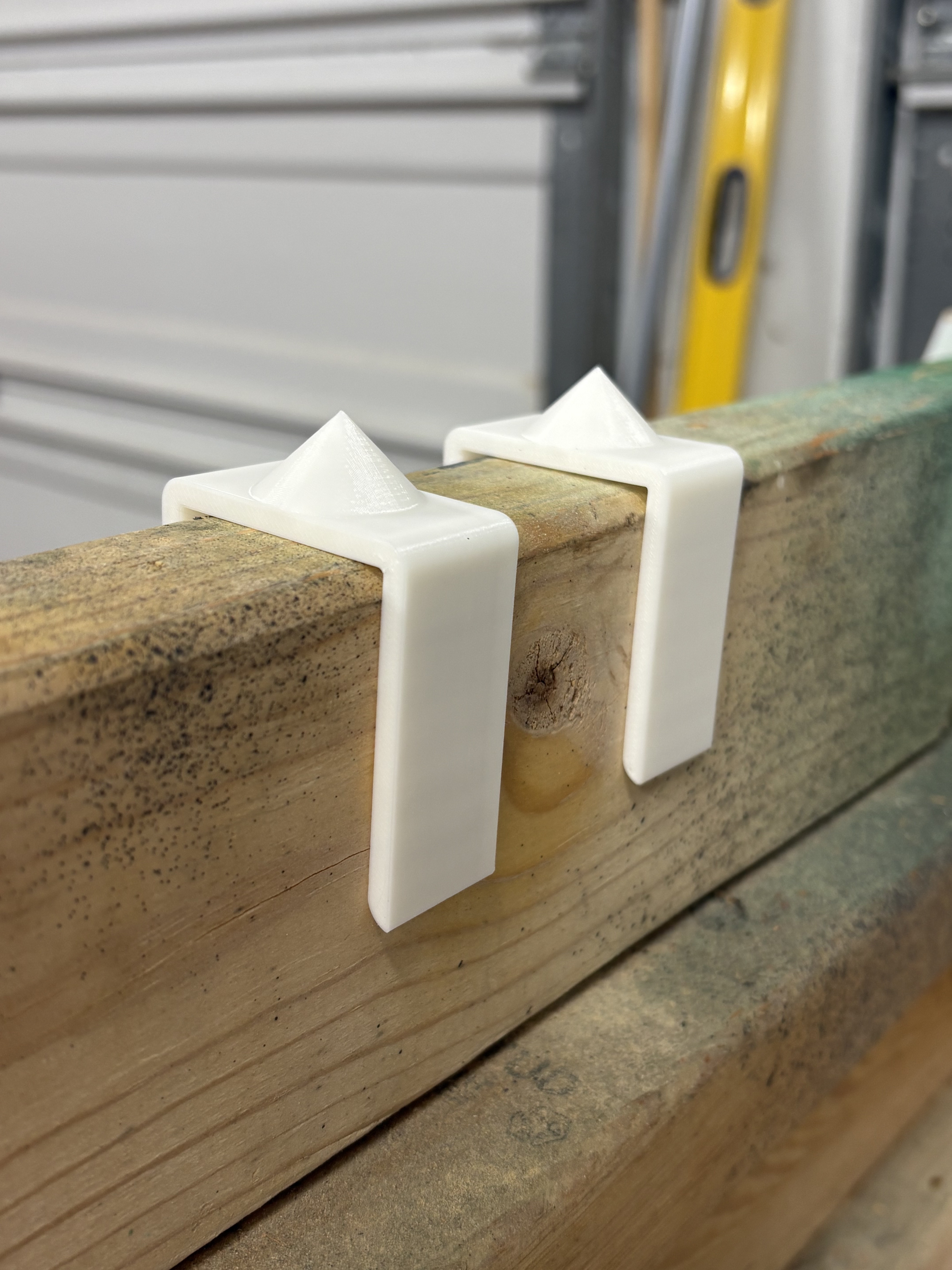2x4 Paint Cone Clip