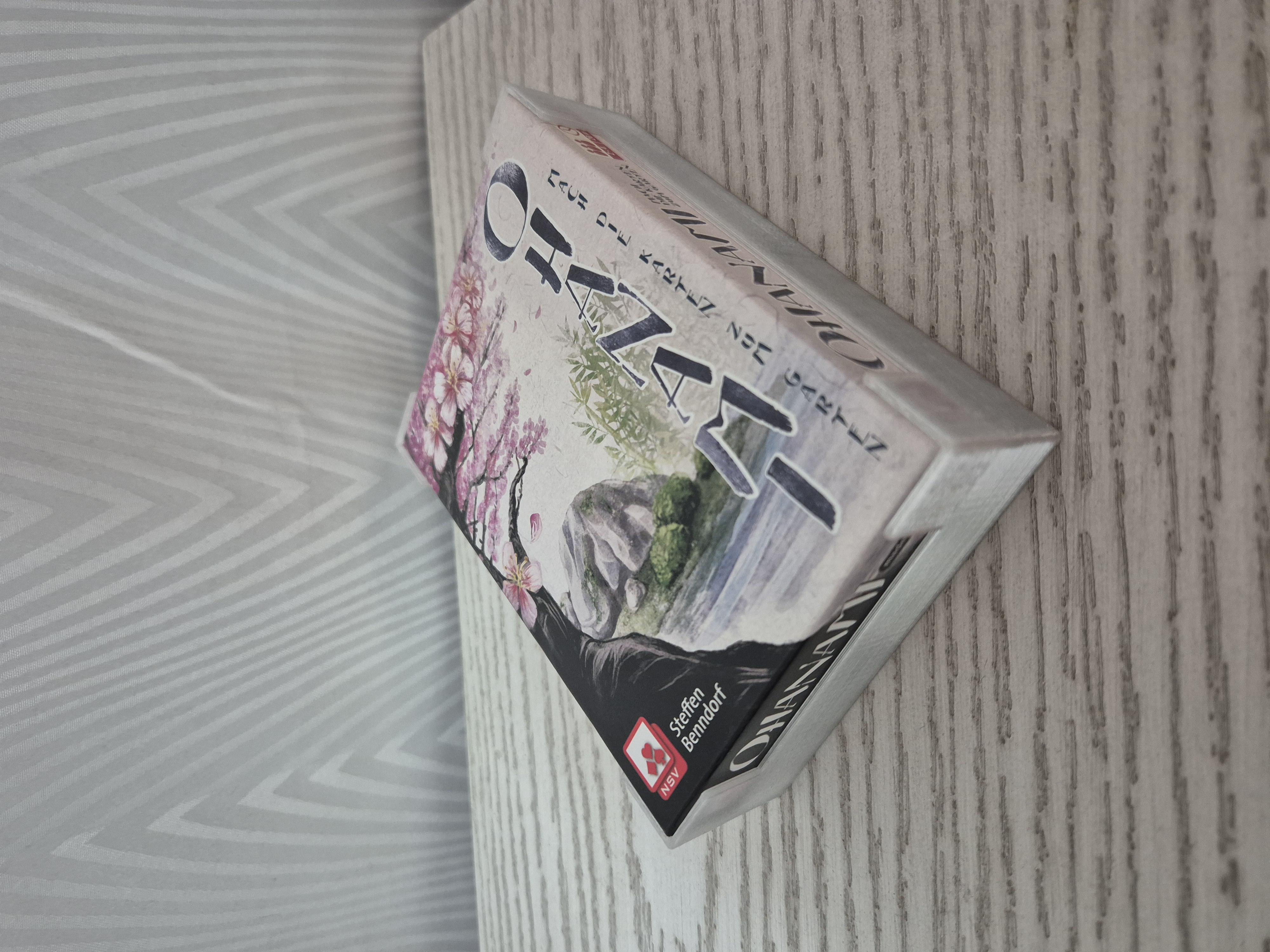 Ohanami storage box for sleeved cards (uses the original lid)