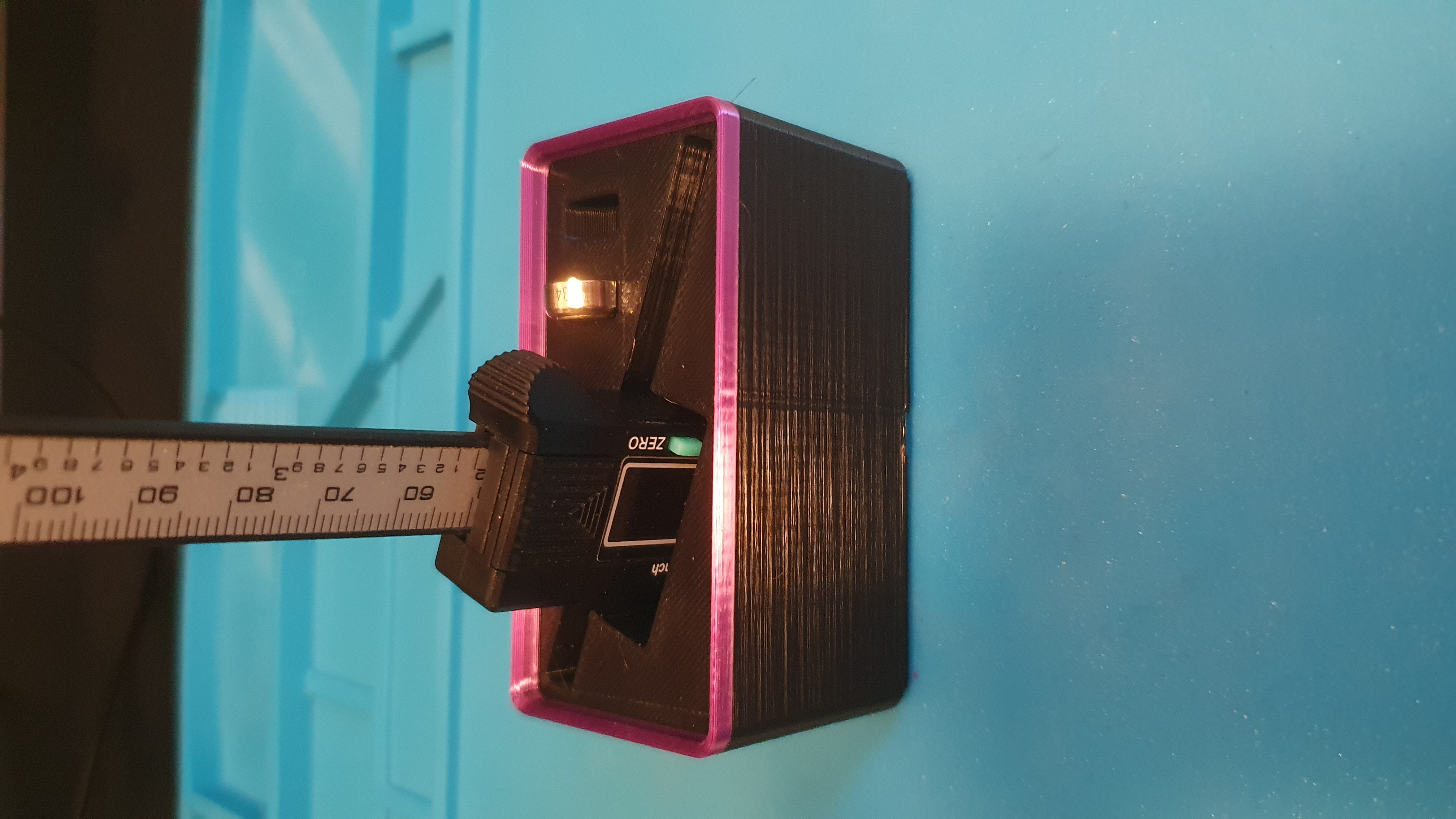 Gridfinity caliper holder + LR44 holes