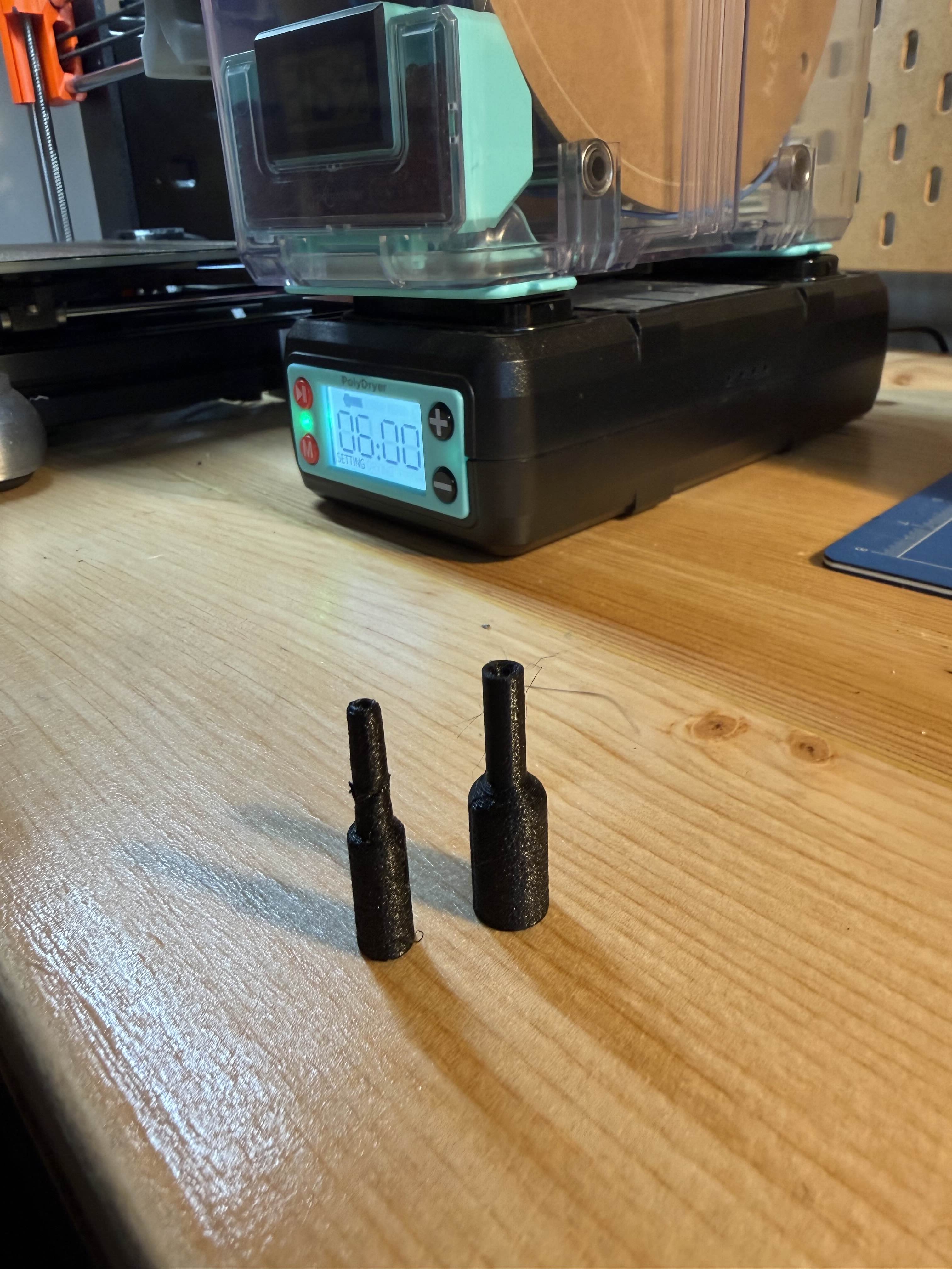 Miniatura 3 do modelo 3D PolyDryer Filament Cap