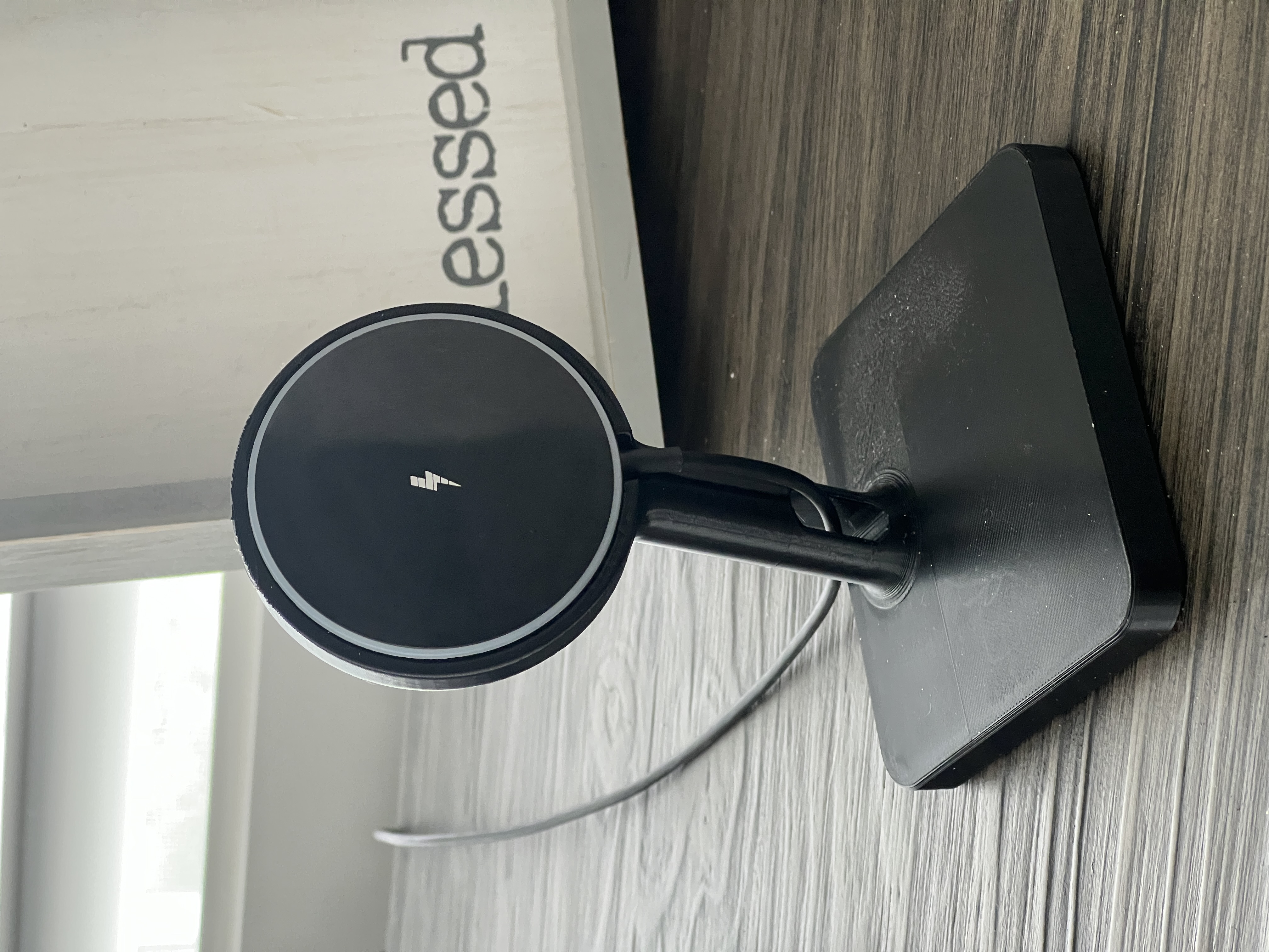 Magsafe charger stand for 60mm puck 3D model thumbnail