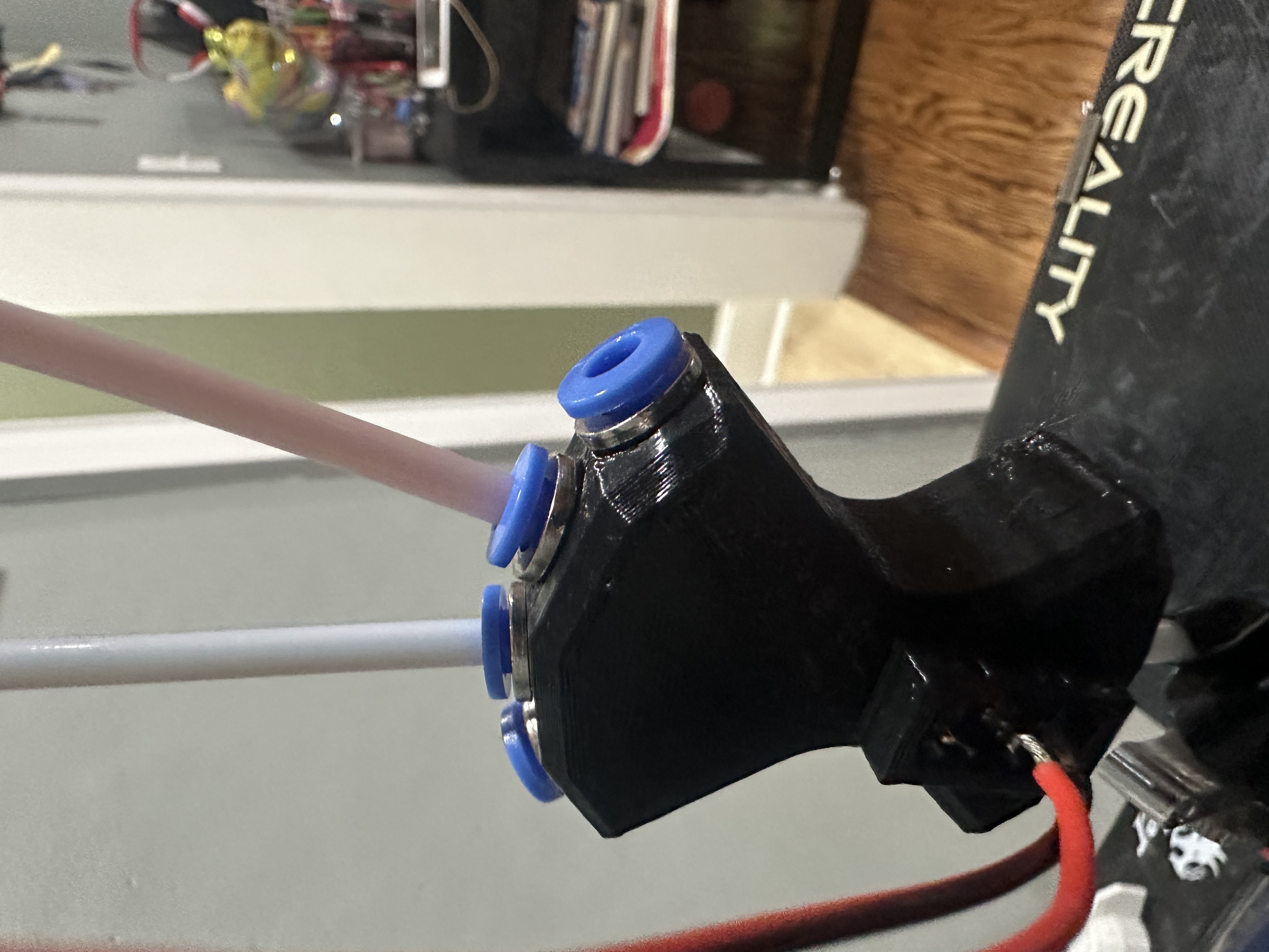 4 to 1 PTFE Splitter