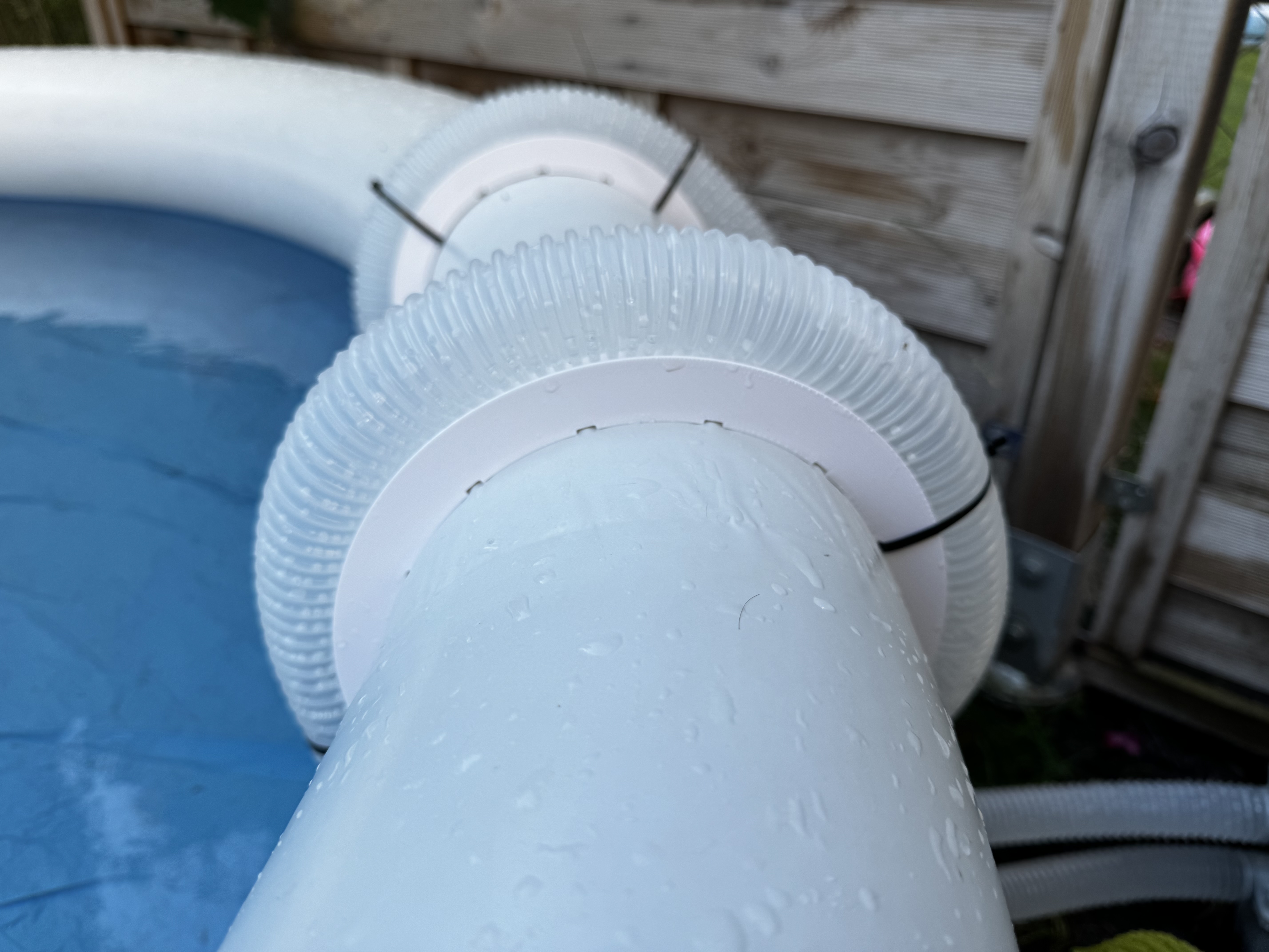 Inflatable Pool Rim-Tube-Holder